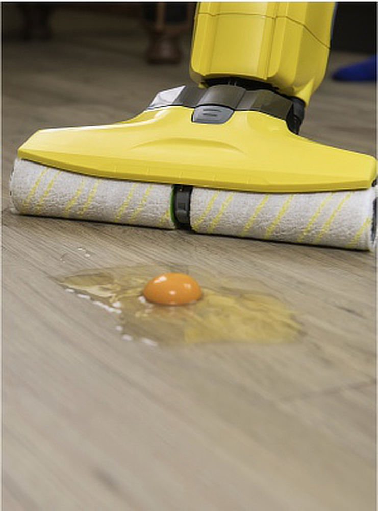 CLEANING WOODEN FLOORS QUICKLY & GENTLY